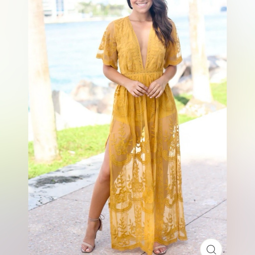 Yellow lace maxi romper 🌼
